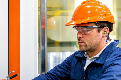 ¿Por qué es clave la protección ocular en la industria?